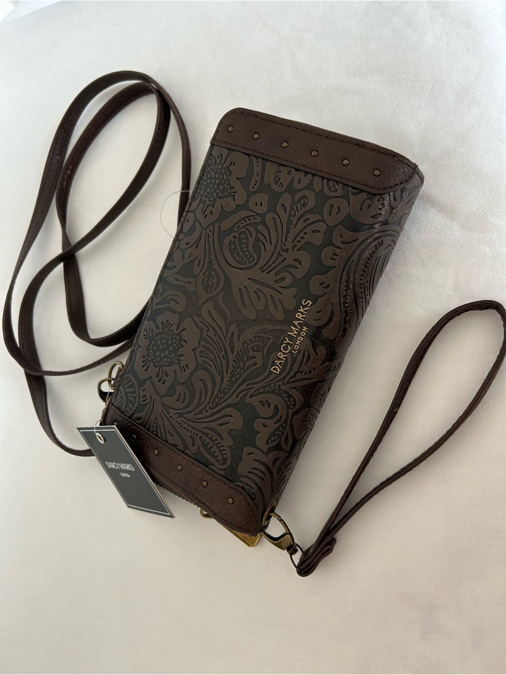 🤎Darcy Marks🤎Chesnut Brown Leather Crossbody Wallet - NWT